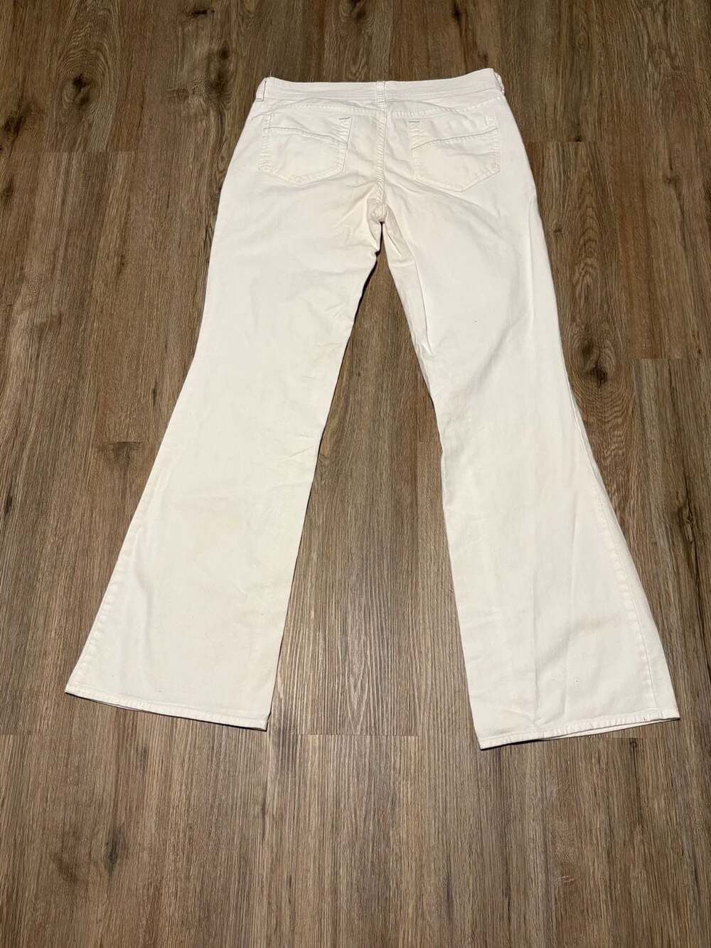 a.n.a.  A new approach Jeans  Modern Boot Cut Size 6 White Denim